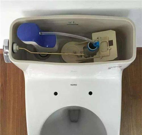 马桶监控最新爆料图片,揭秘隐私泄露背后的惊人真相  第1张